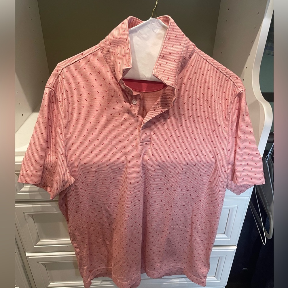 Men’s Small Untuckit Polo